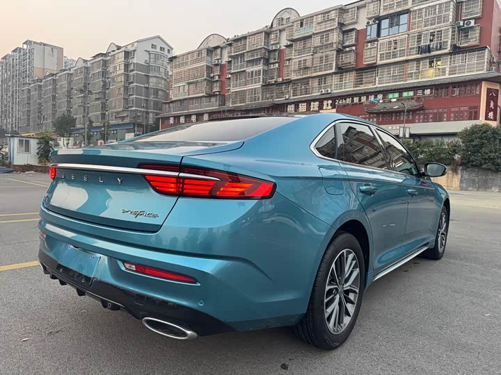 Фото 7 - Geely Preface