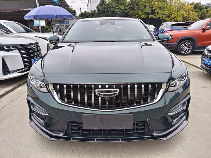 Фото 2 - Geely Preface