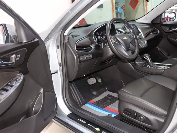 Фото 9 - Chevrolet Malibu XL