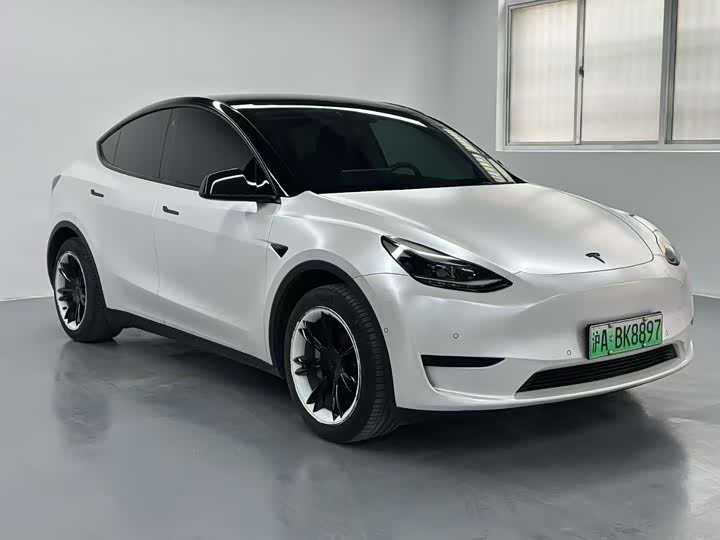 Фото 3 - Tesla Model Y