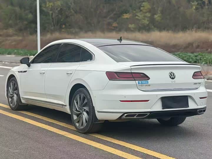 Фото 9 - Volkswagen CC