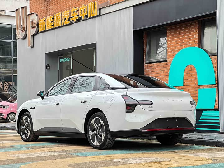 Фото 4 - XPeng Mona M03