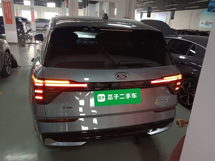 Фото 6 - Ford Edge