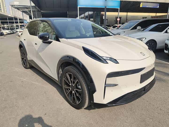 Фото 4 - Zeekr X