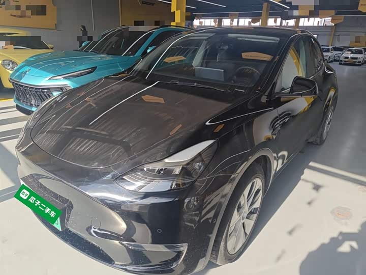 Фото 2 - Tesla Model Y