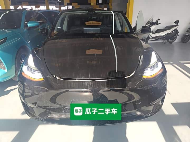 Фото 3 - Tesla Model Y