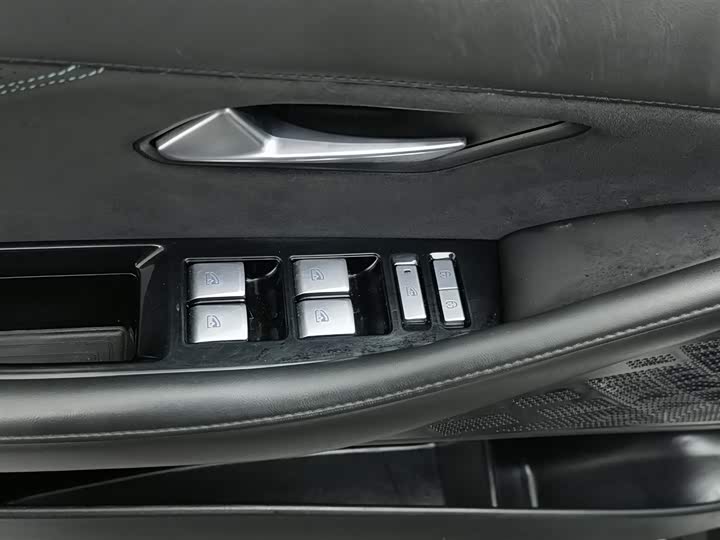 Фото 9 - Changan Deepal SL03