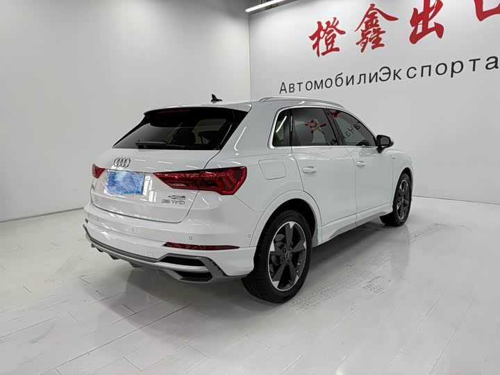 Фото 4 - Audi Q3