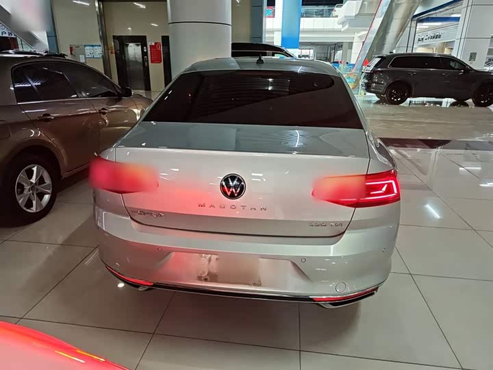 Фото 6 - Volkswagen Magotan