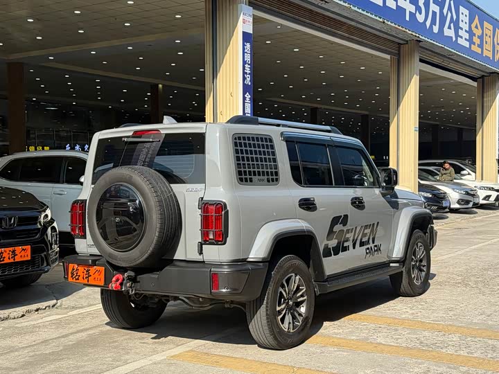 Фото 3 - Tank 300