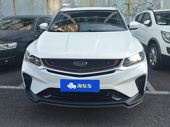 Фото 2 - Geely Coolray