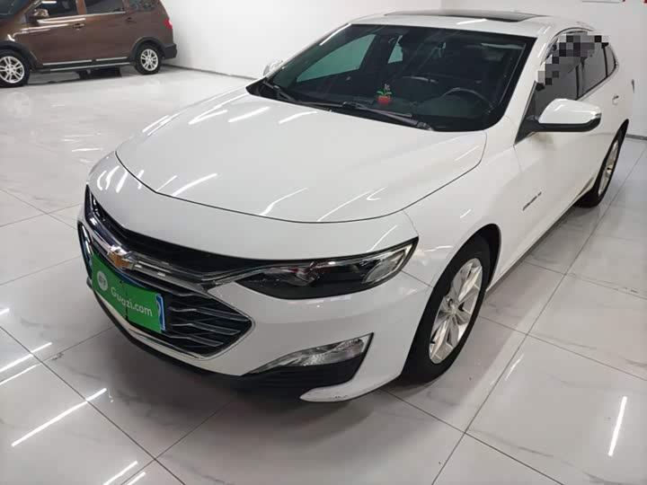 Фото 2 - Chevrolet Malibu XL