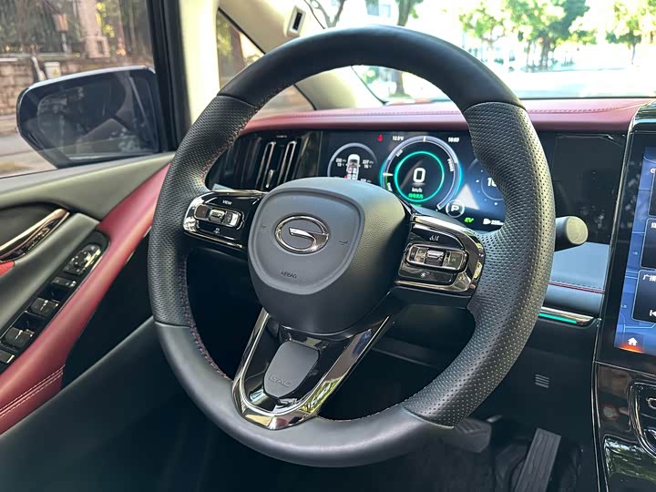 Фото 3 - GAC Trumpchi E9