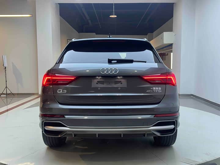 Фото 5 - Audi Q3