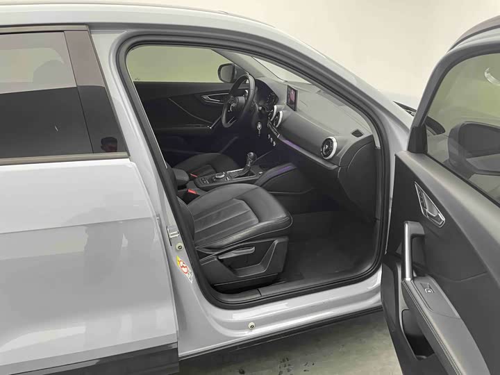 Фото 7 - Audi Q2L