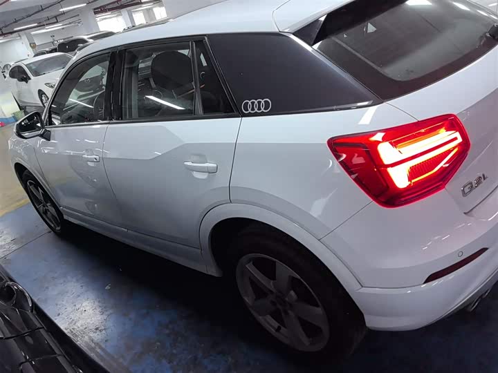 Фото 5 - Audi Q2L