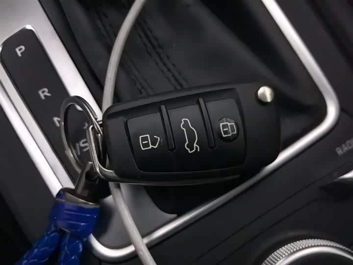 Фото 9 - Audi Q2L