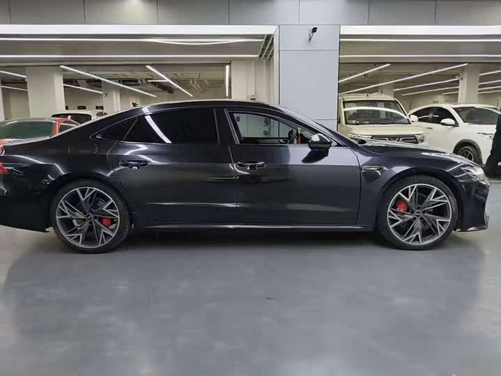 Фото 4 - Audi A7L