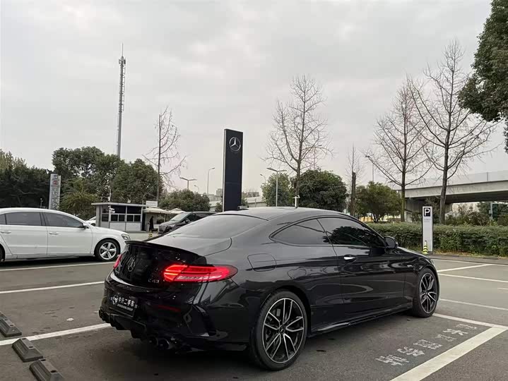 Фото 8 - Mercedes-Benz C-Class AMG