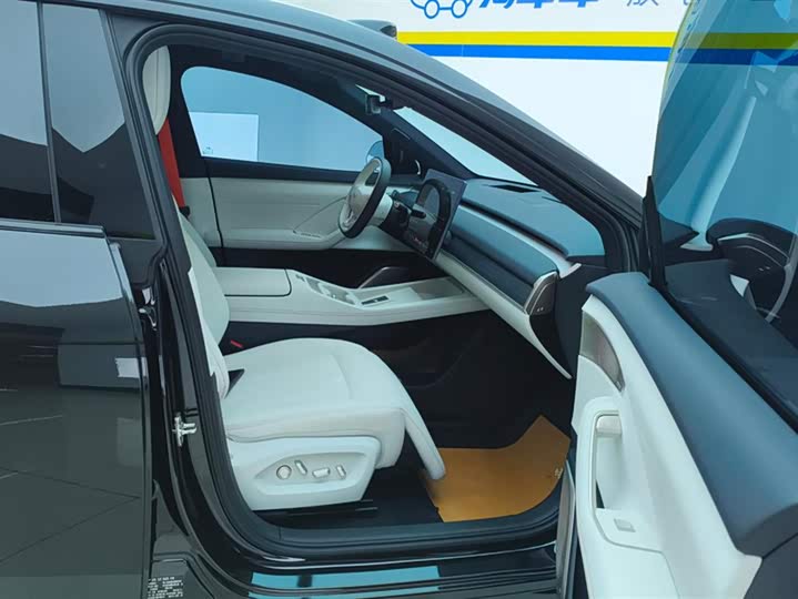 Фото 8 - Nio Onvo L60