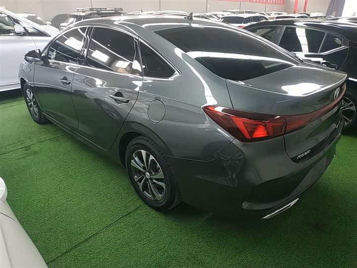 Фото 5 - Changan Eado Plus