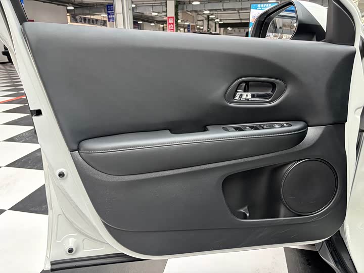 Фото 6 - Honda XR-V