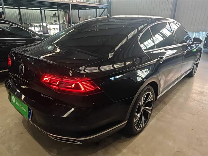 Фото 7 - Volkswagen Magotan