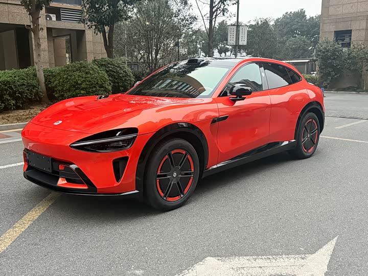 Фото 1 - Xiaomi YU7