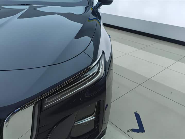 Фото 5 - Hongqi H5