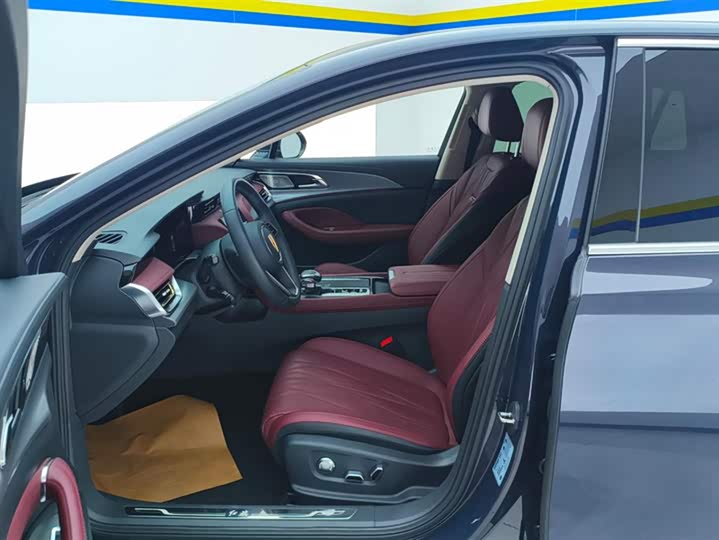 Фото 9 - Hongqi H5