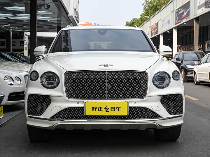 Фото 2 - Bentley Bentayga Hybrid