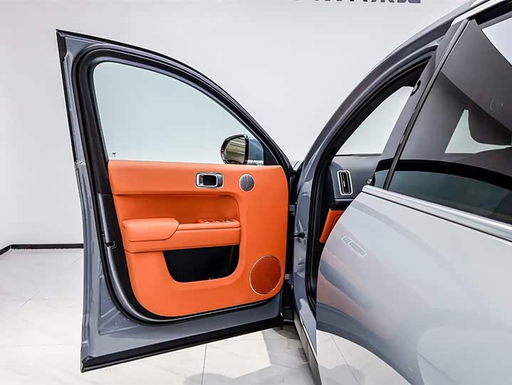 Фото 8 - LiXiang L7