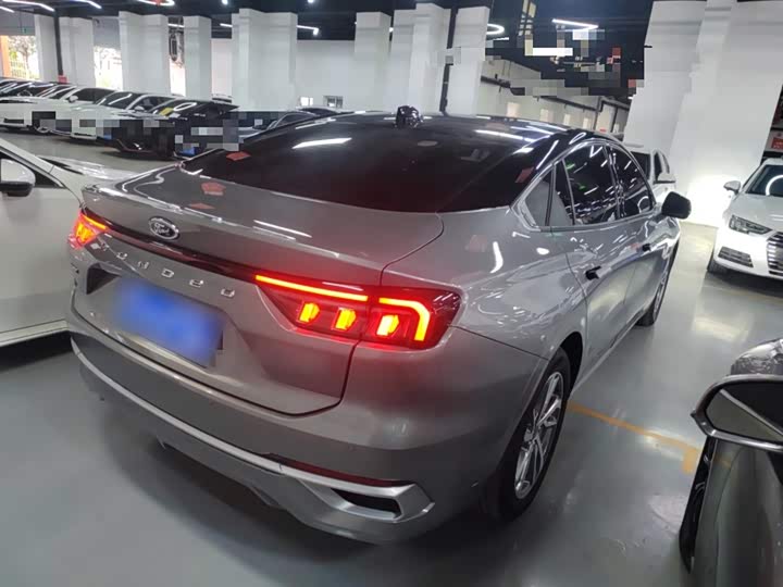 Фото 7 - Ford Mondeo