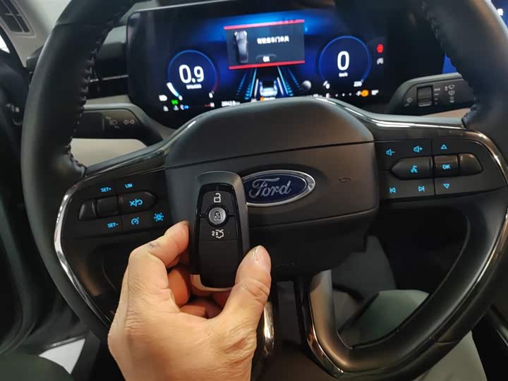 Фото 9 - Ford Mondeo