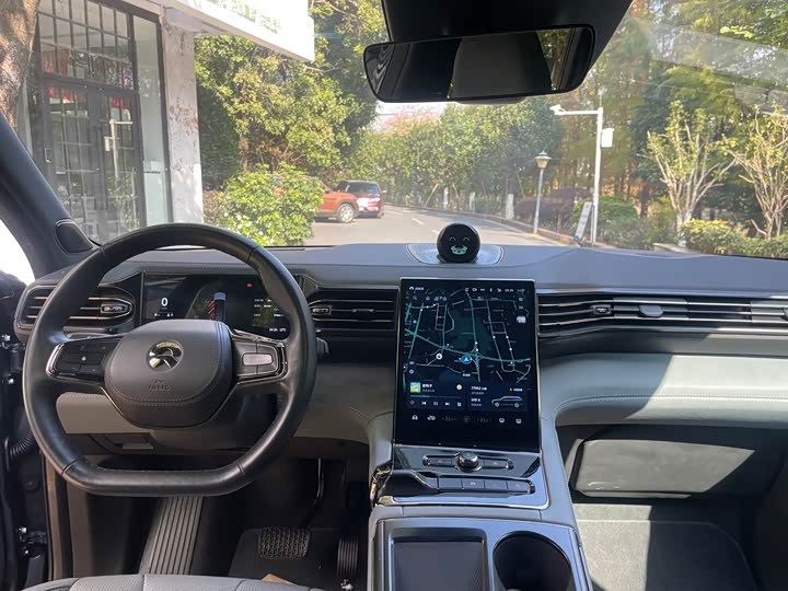 Фото 9 - Nio ES8