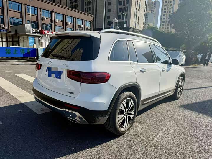 Фото 7 - Mercedes-Benz GLB-Class