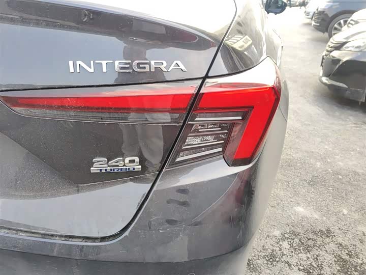 Фото 8 - Honda Integra