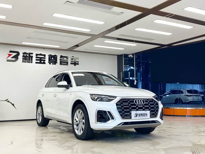 Фото 3 - Audi Q5L