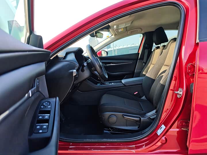 Фото 7 - Mazda 3 (Axela)