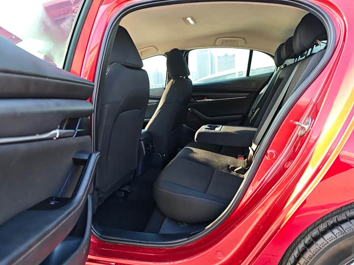 Фото 9 - Mazda 3 (Axela)