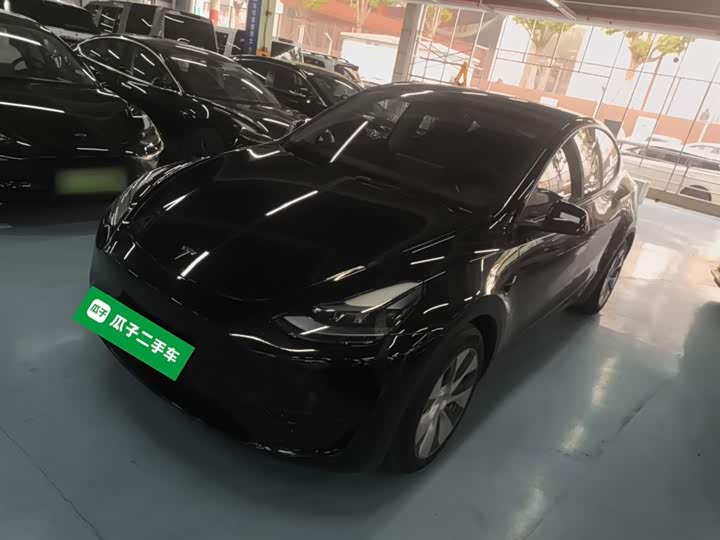 Фото 2 - Tesla Model Y