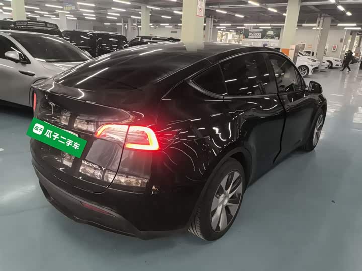 Фото 7 - Tesla Model Y