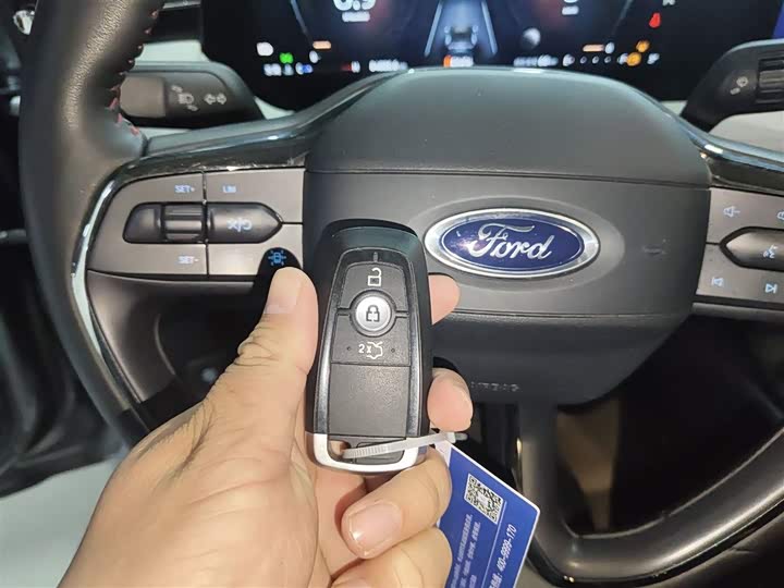 Фото 9 - Ford Mondeo