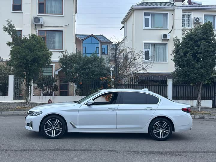 Фото 7 - BMW 5 Series