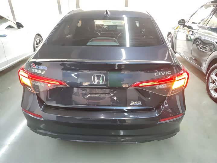 Фото 6 - Honda Civic