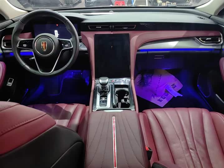 Фото 4 - Hongqi H5