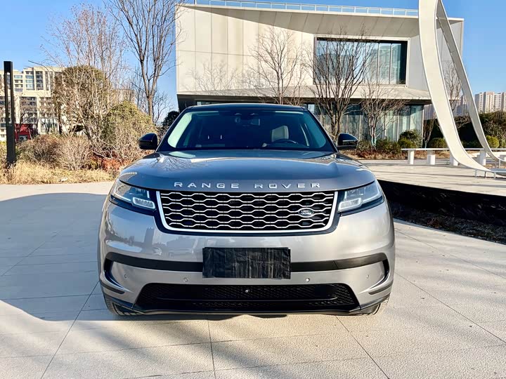 Фото 2 - Land Rover Range Rover Velar