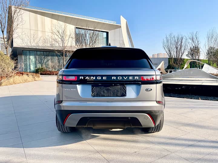 Фото 8 - Land Rover Range Rover Velar
