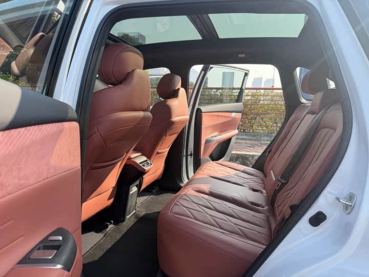 Фото 9 - Changan CS75 Plus