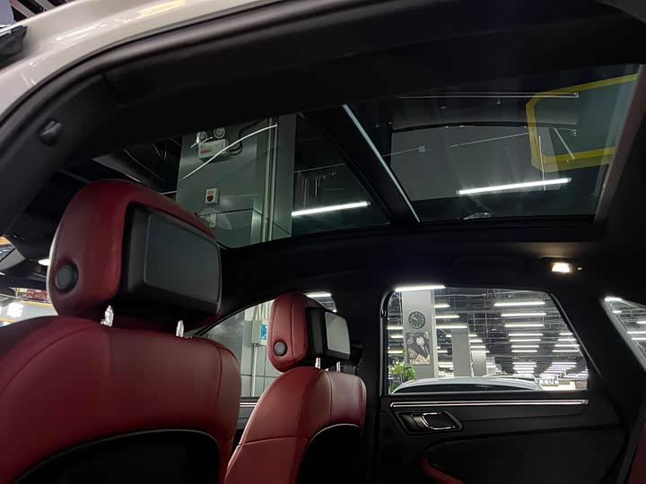 Фото 8 - Porsche Macan